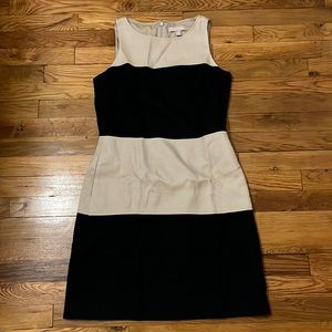 Size 6 Banana Republic Dress, Black and beige. Super flattering!